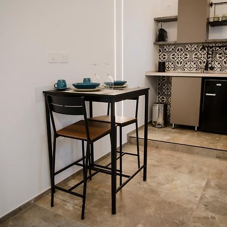 Petrina Home - Suite Rooms Barletta Exterior foto