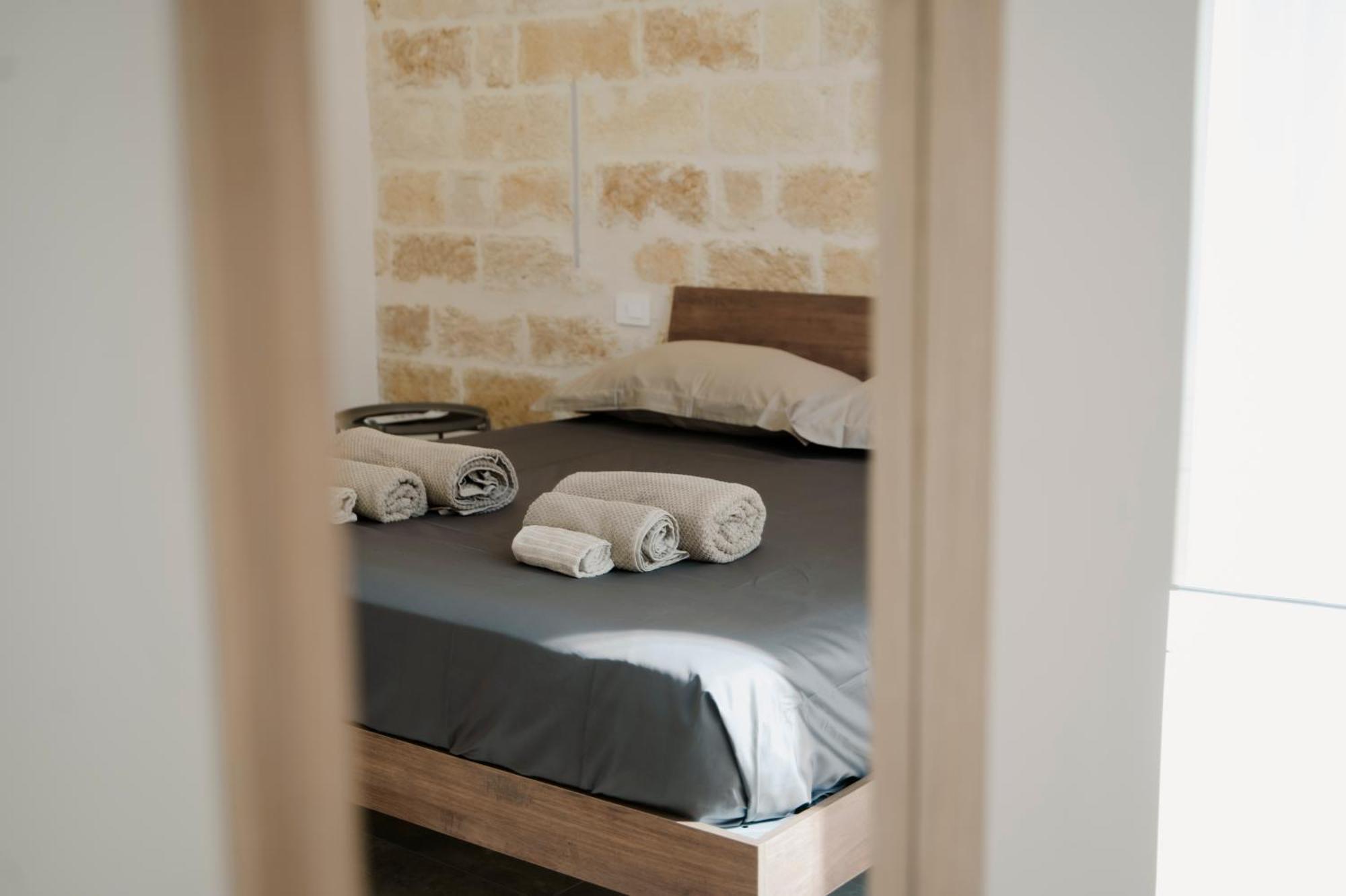 Petrina Home - Suite Rooms Barletta Exterior foto